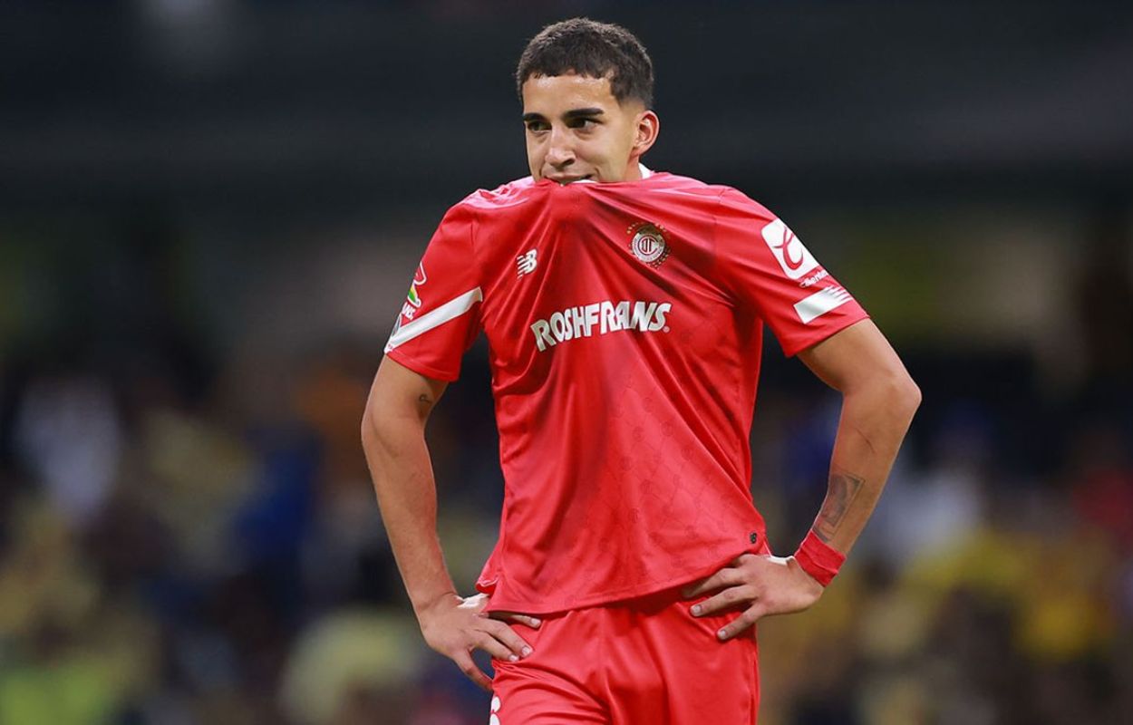 باتشوكا يعزز دفاعه قبل موقعة الهلال في المونديال