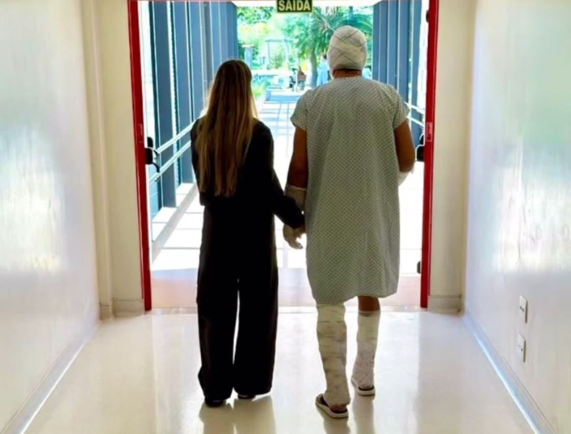 تطورات الحالة الصحية لأسطورة البرازيل بعد حريق منزله.. صورة