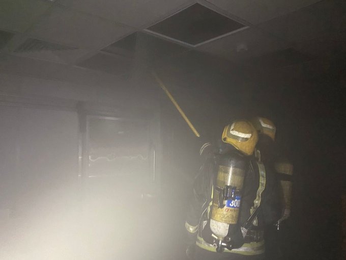 إخماد حريق في مطعم بينبع