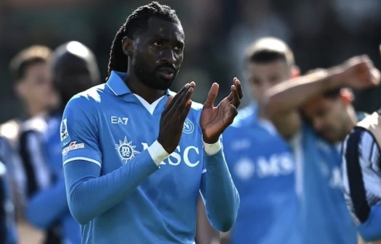 القادسية يفاوض أنغيسا ونابولي يطلب 25 مليون يورو