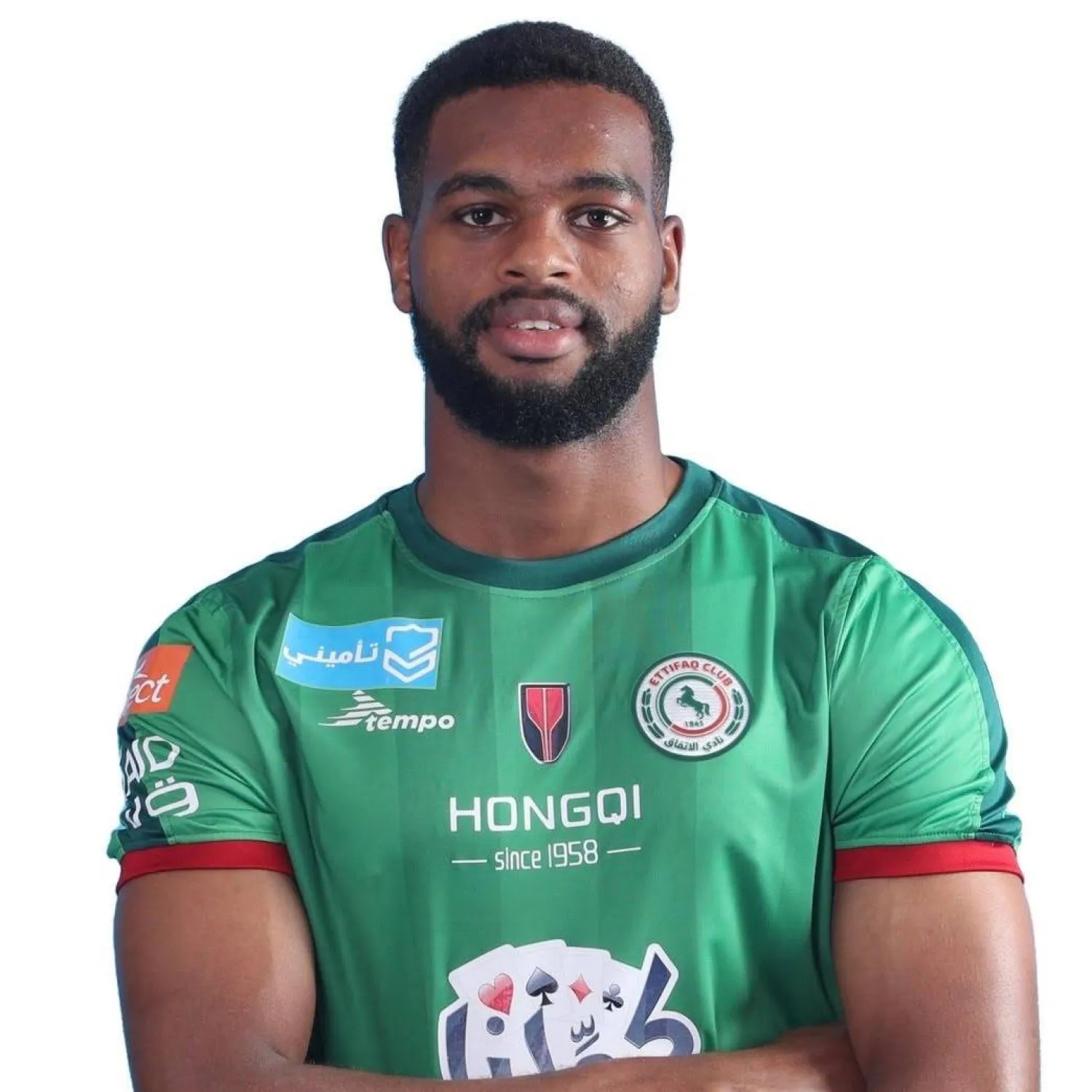 نيوم يقترب من ضم ثامر الخيبري