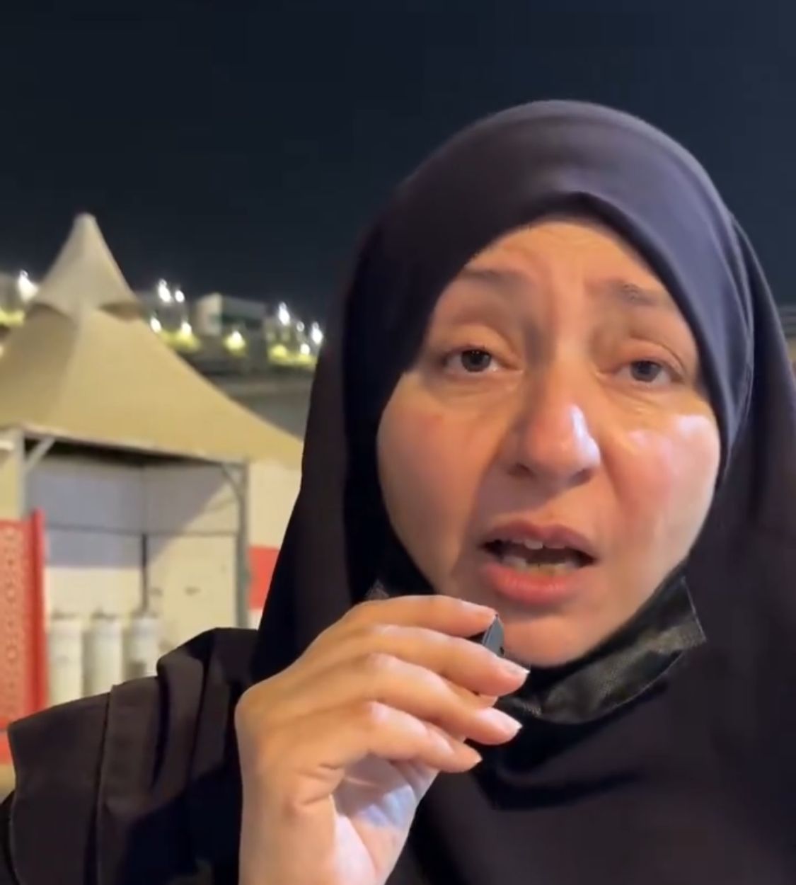 حاجة أردنية تعبر عن امتنانها لرجال الأمن: أروع شعب وكل اللي ينقال كذب.. فيديو