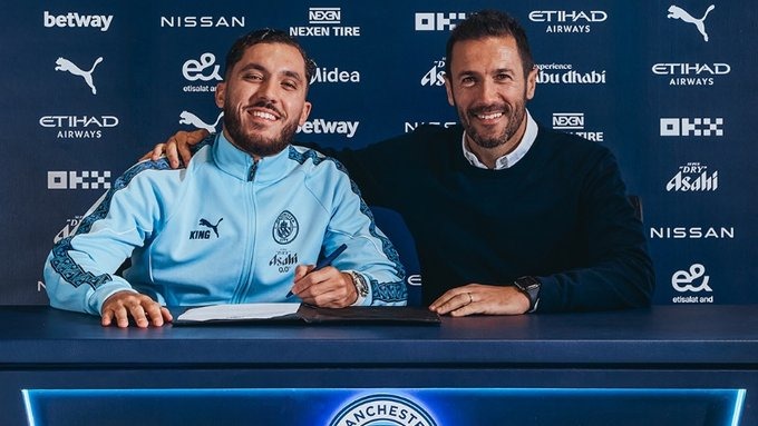 مانشستر سيتي يتعاقد رسميا مع ريان شرقي