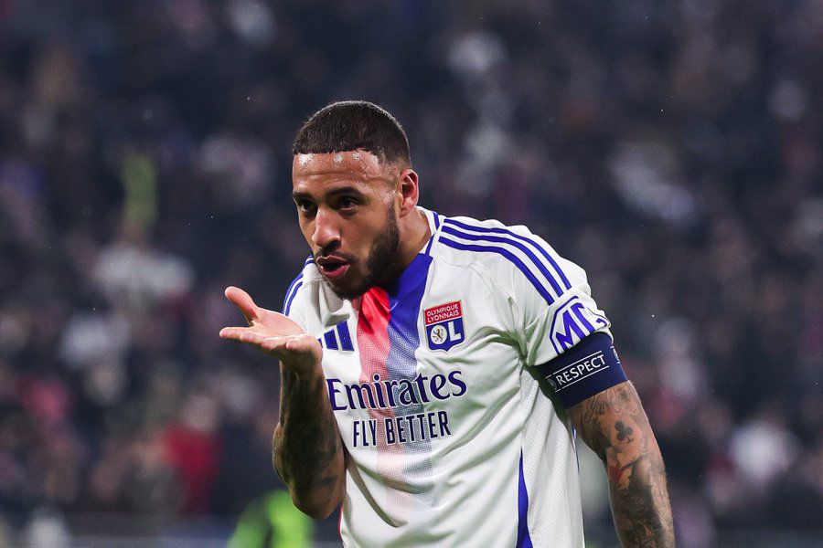 نيوم يسعى للتعاقد مع كورينتين توليسو