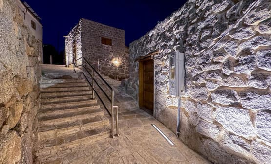 بعد ثلاثة قرون: مسجد الجبيل يفتح من جديد بروح العيد وعبق التراث.. فيديو وصور