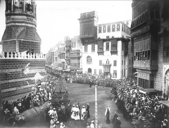 لقطات نادرة من مكة: لحظات استقبال المحمل وكسوة الكعبة