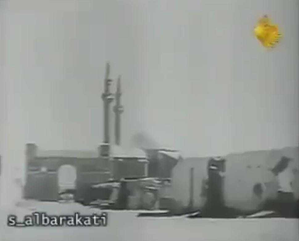 عدسة مصرية توثق مشاهد نادرة للمدينة المنورة بعد موسم الحج قبل عقود