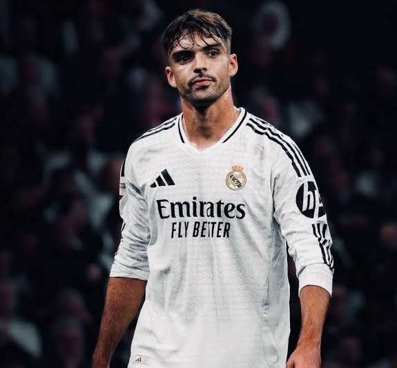 ريال مدريد ينتفض لنجمه المهدد بالسجن بسبب مقاطع فيديو