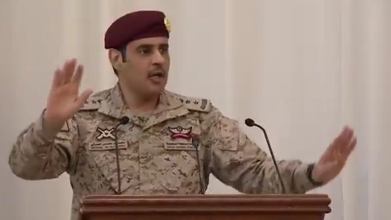 الشاعر مشعل الحارثي يبدع في قصيدة حفل استقبال ولي العهد: &#8220;معزي الثاني ما يشبهه أربعين&#8221; .. فيديو