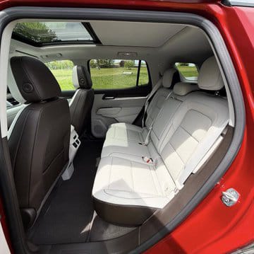 GMC تكشف عن تيرين دينالي 2025 بمحرك جديد وتصميم أكثر فخامة .. صور