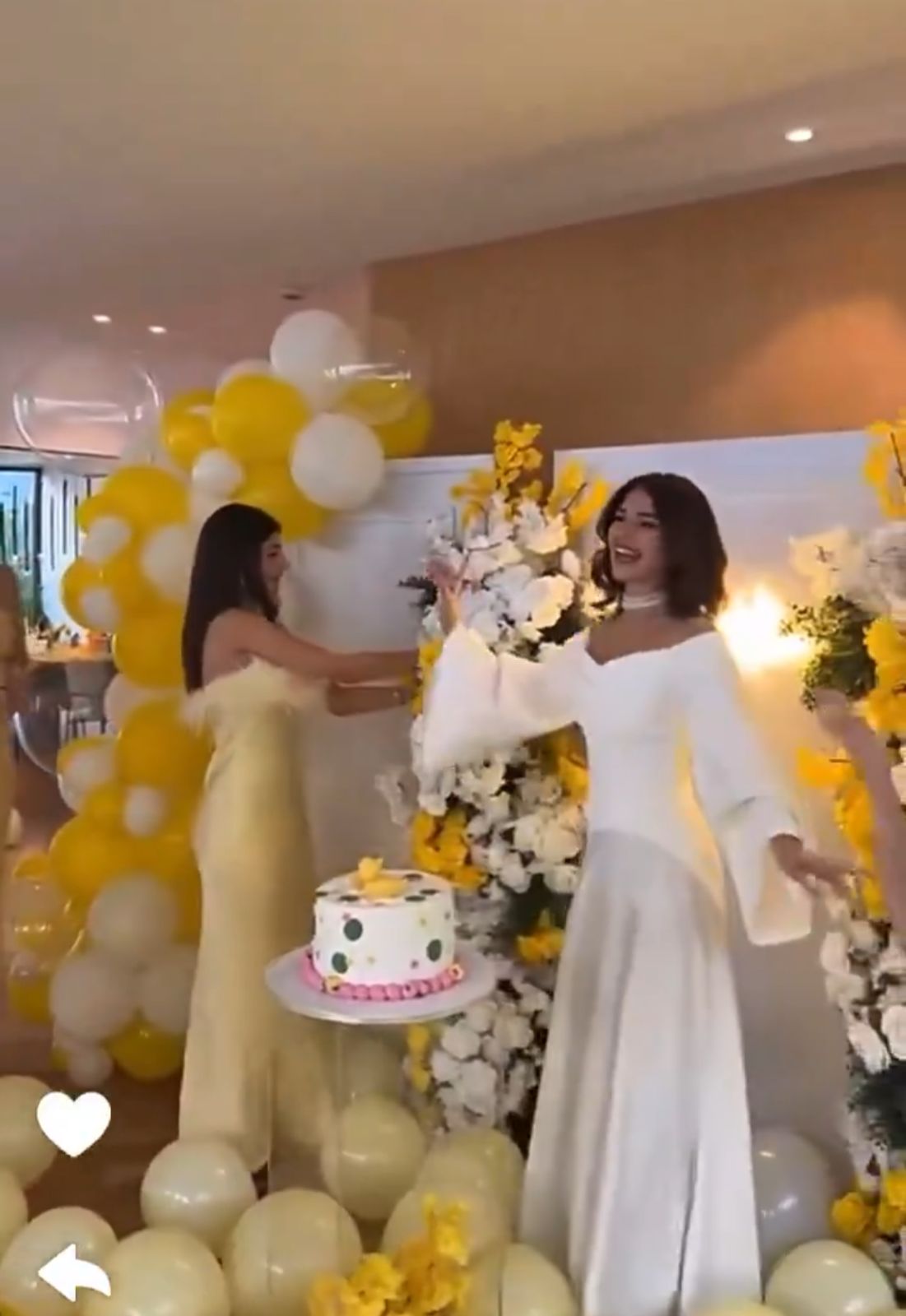 شيرين بيوتي تخطف الأنظار برقصة حماسية في حفل توديع العزوبية ..فيديو