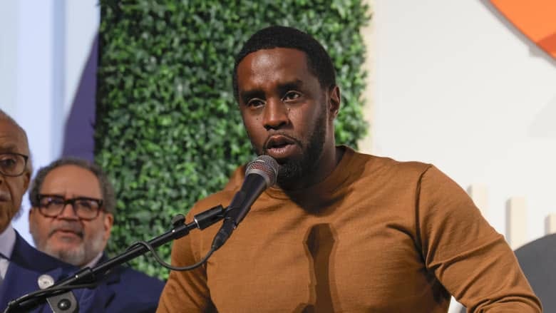 مساعد ديدي السابق يفضحه أمام المحكمة: مخدرات وسهر وأوامر مهينة