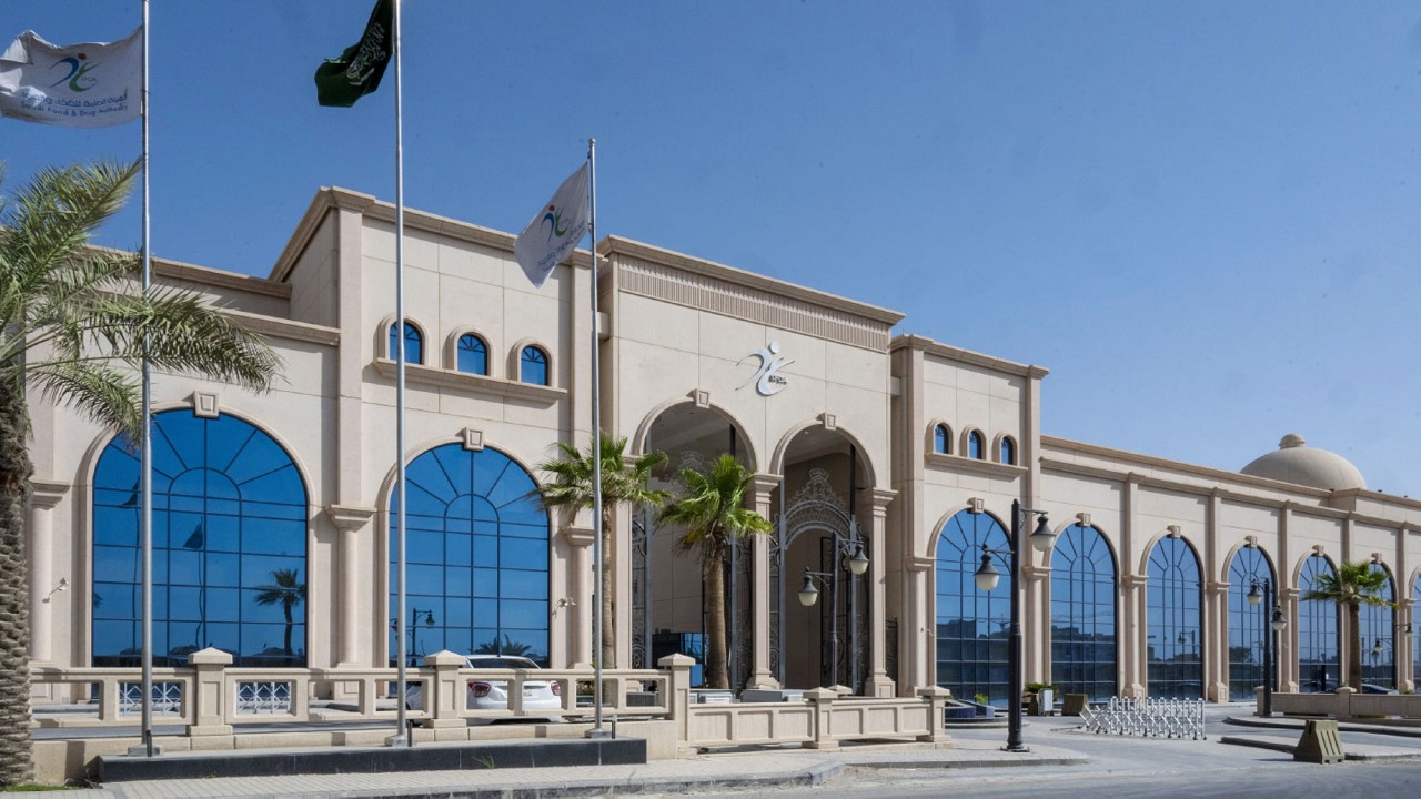 &#8220;الغذاء والدواء&#8221; تضبط منشآت غذائية مخالفة وتؤكد عدم التهاون مع أي تجاوزات تمس سلامة الغذاء
