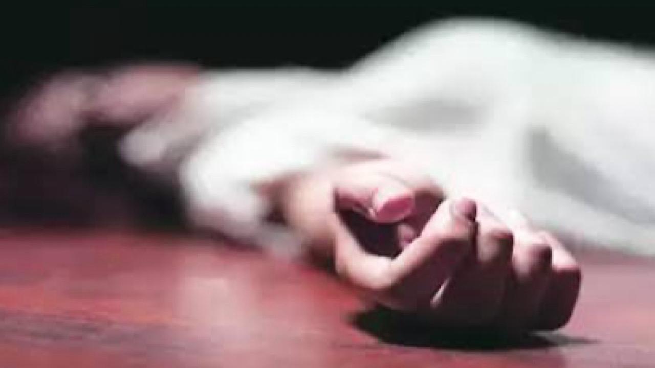 القبض على شاب مزق جسد زميله بسكين