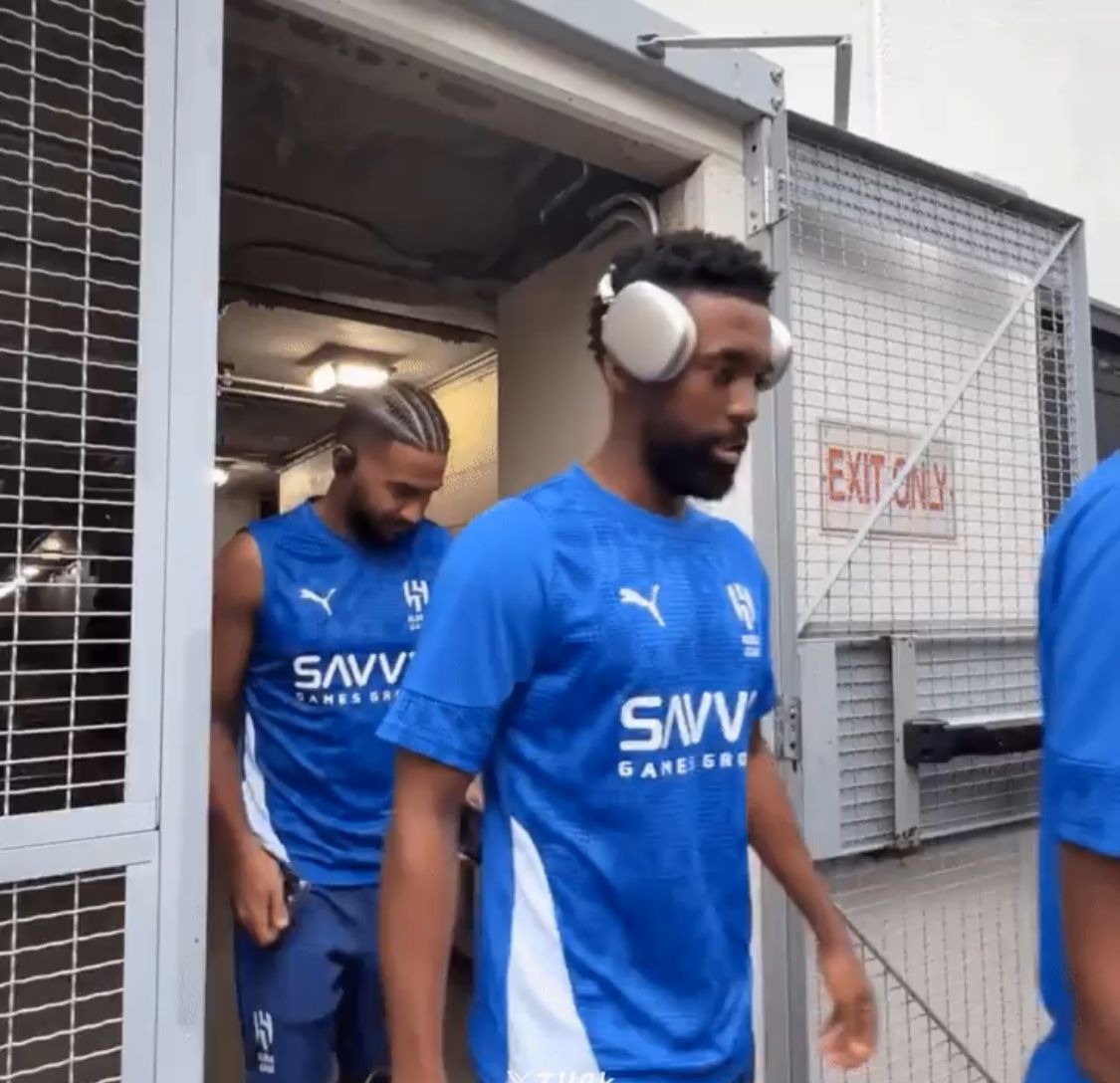 الغنام يخطف الأنظار بحلقة جديدة والجماهير : السيتي بينشغل براسه وينسى الكورة .. فيديو