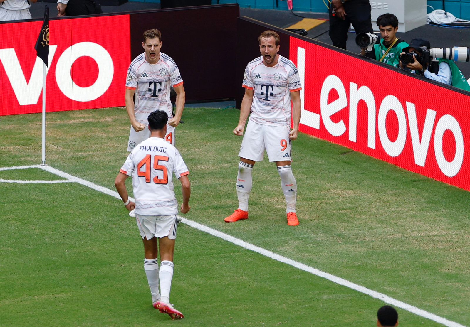 بايرن ميونيخ يمطر شباك فلامنغو برباعية ويتأهل لربع نهائي المونديال