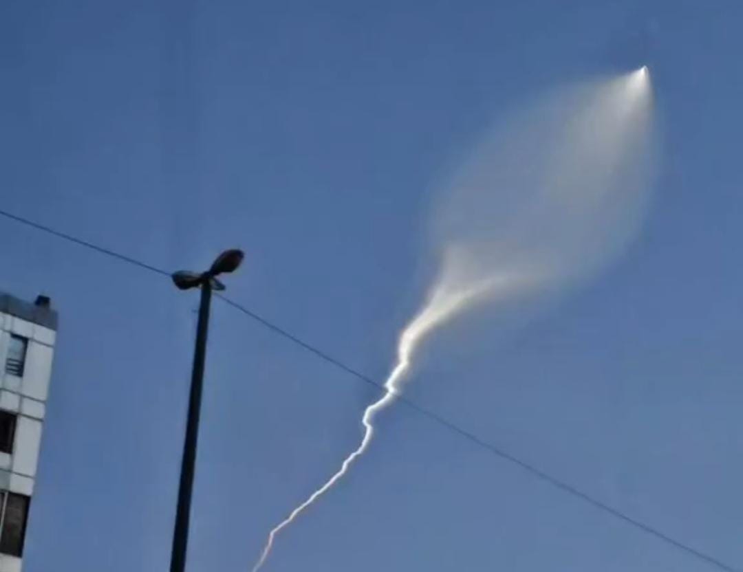 المسند يكشف سر الهالة المضيئة خلف الصواريخ فرط الصوت الإيرانية.. فيديو