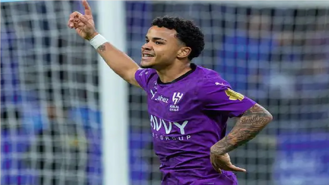 الهلال يستعين بخدمات كايو في مواجهة مانشستر سيتي