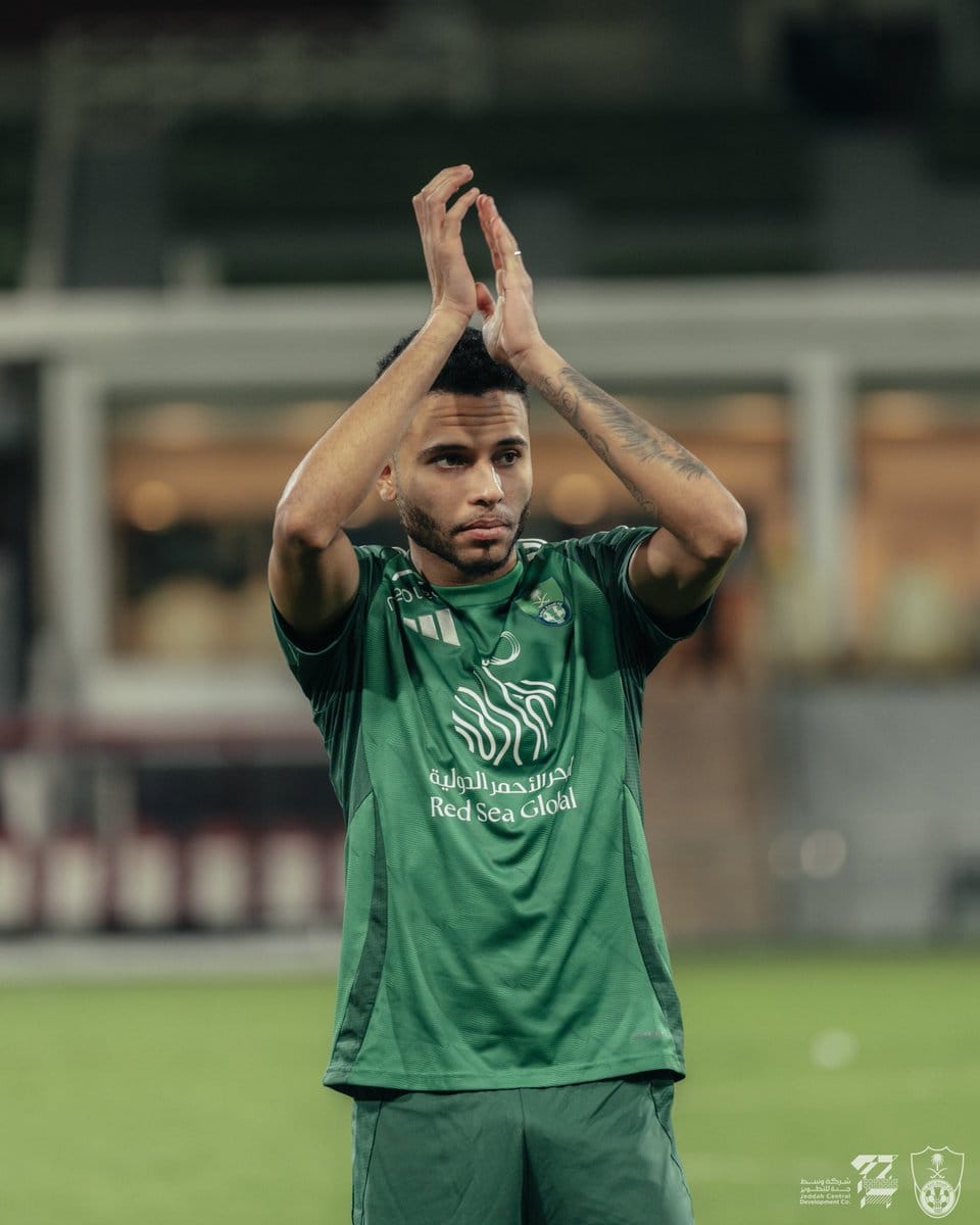 الأهلي يدرس تسويق عقود فيرمينو وكيسيه وماكسيمان وأليكسندر في الصيف