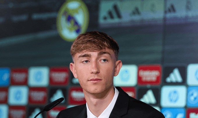 ريال مدريد يقدم لاعبه الجديد هاوسن