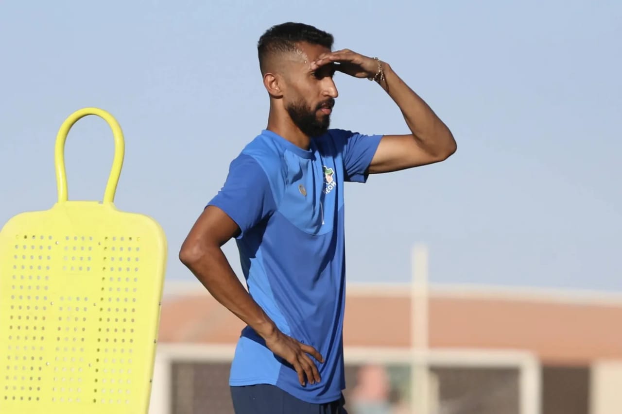 سلمان الفرج: القائد لا يملك حق التدخل في رواتب اللاعبين .. فيديو