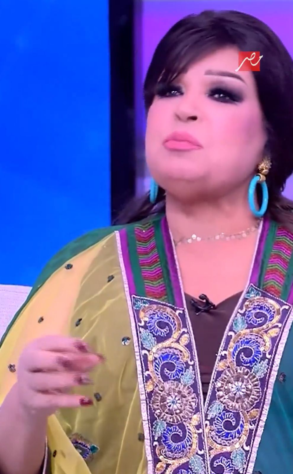 فيفي عبده: بيقولوا مبتكبريش وأنا بخاف من عمليات التجميل.. فيديو