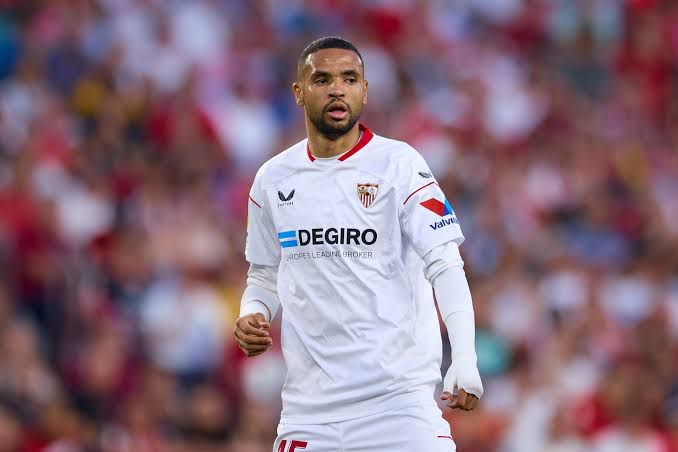 النصيري يبدي اهتمامه بعرض الهلال