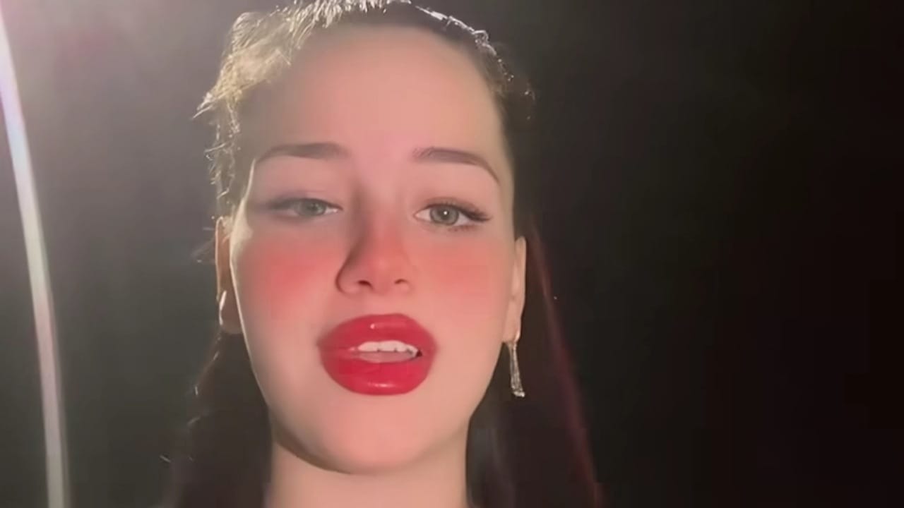 قرار عاجل بشأن راقصة شهيرة متهمة بنشر محتوى خادش للحياء