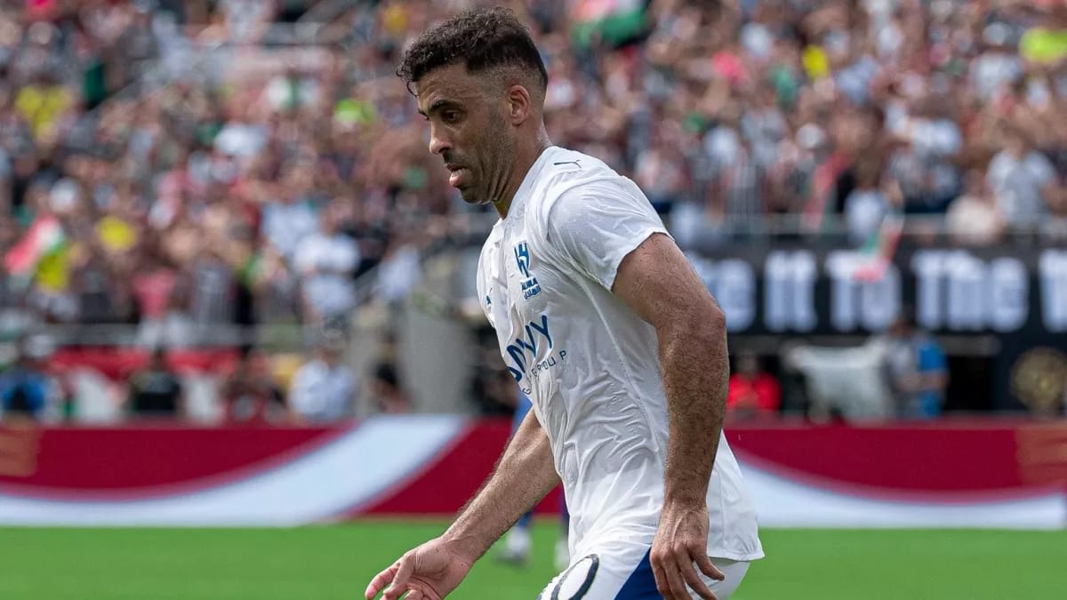 الهلال يحسم موقفه من مكافأة حمدالله بعد المشاركة في المونديال