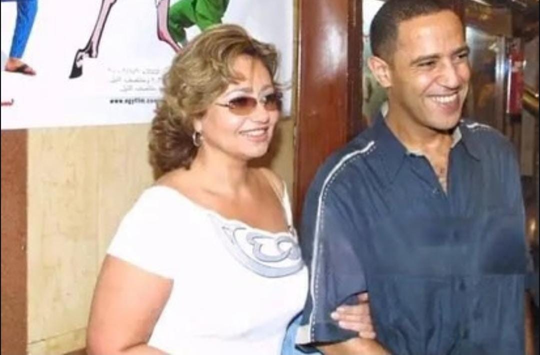 ليلى علوي تشارك صورا من شبابها: زمن جميل وبسيط