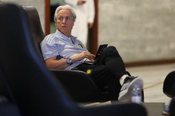 النصر يدرس التعاقد مع أيرتون لوكاس بطلب من جيسوس