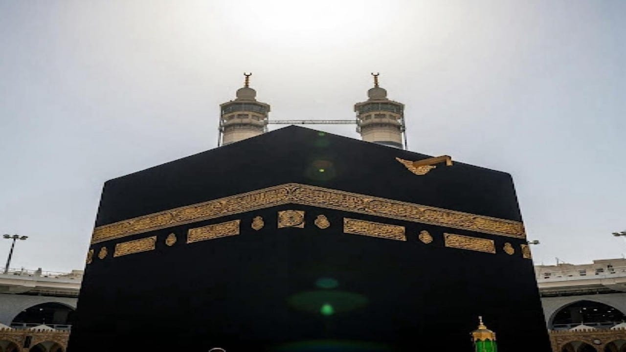 فلكية جدة: تعامد الشمس على الكعبة المشرفة غدًا