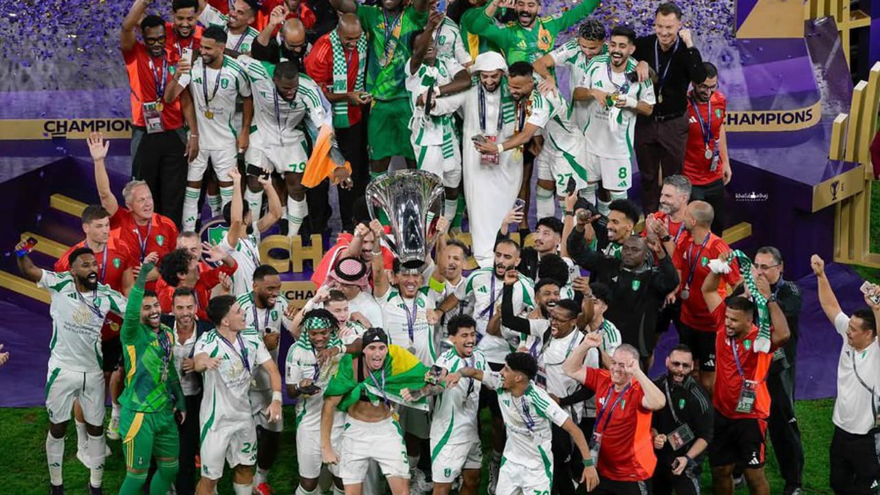 الأهلي يواجه إلتشي الإسباني وديًا في ختام معسكره الإعدادي