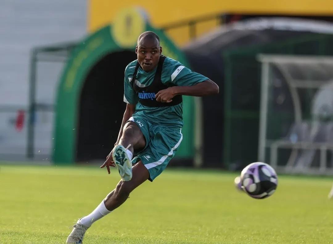 4 أندية تتنافس على ضم الزبيدي من النصر