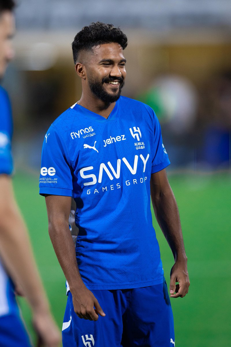 ماتياس يدرس خيارات الجناح الأيسر بين العمار والغنام