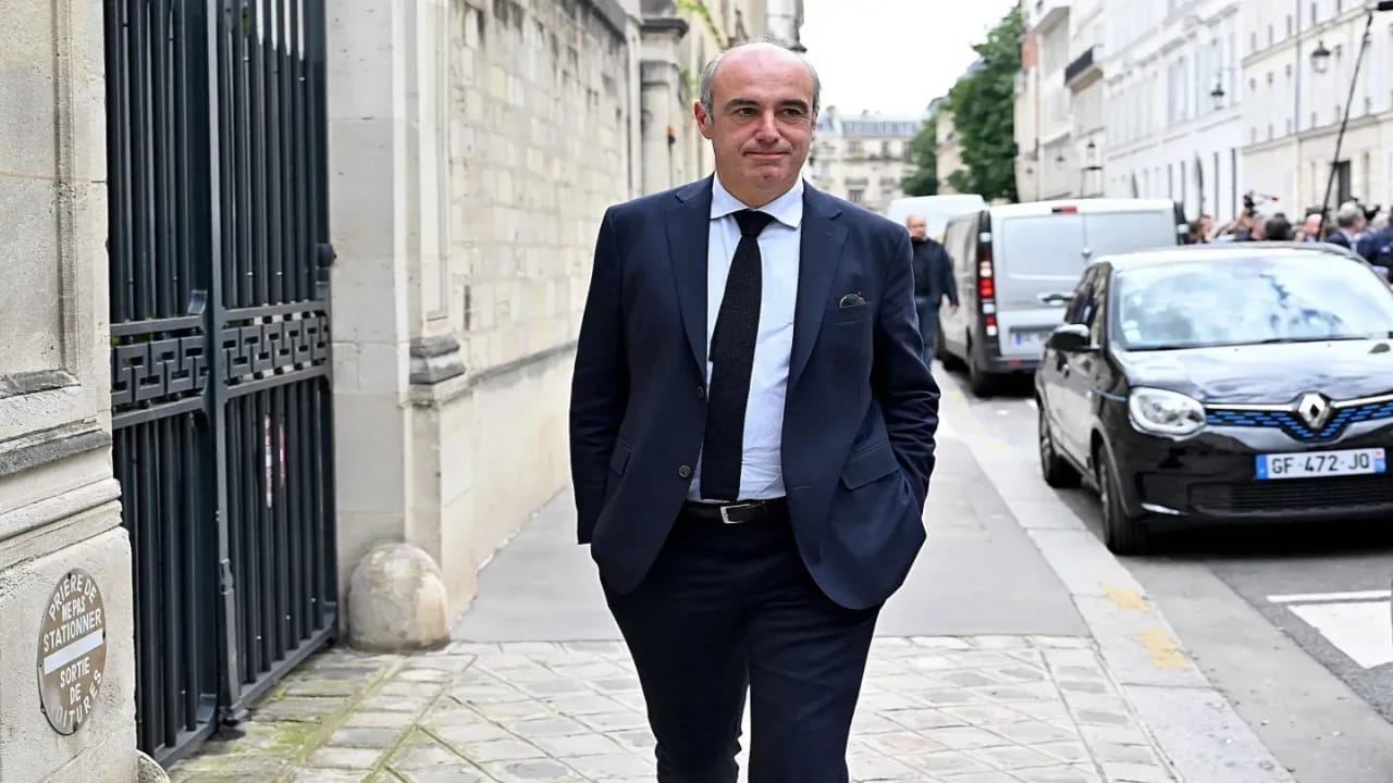 انتحار برلماني فرنسي شهير عقب غيابه المفاجئ عن لقاء رسمي