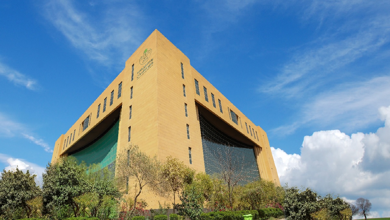 وزارة البلديات: رسوم الأراضي البيضاء قد تصل إلى 10 الشهر المقبل .. فيديو