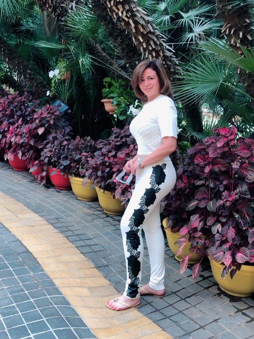 إلهام شاهين تلفت الأنظار برشاقتها خلال رحلتها في لبنان ..صور