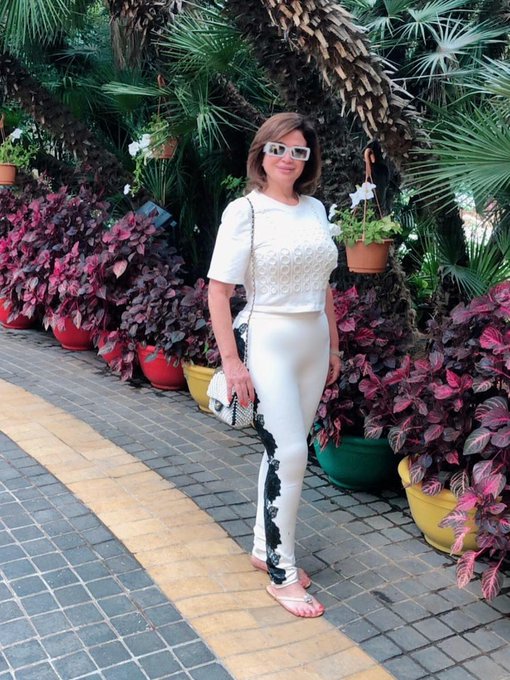 إلهام شاهين تلفت الأنظار برشاقتها خلال رحلتها في لبنان ..صور