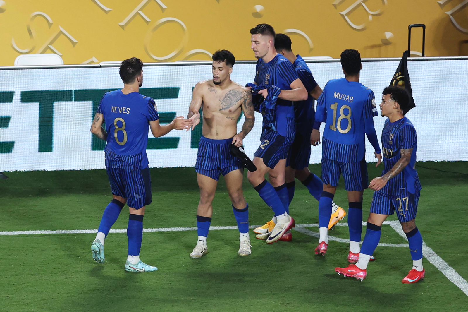 الهلال العالمي يقهر مانشستر سيتي برباعية تاريخية ويسطر اسمه في سماء أمريكا