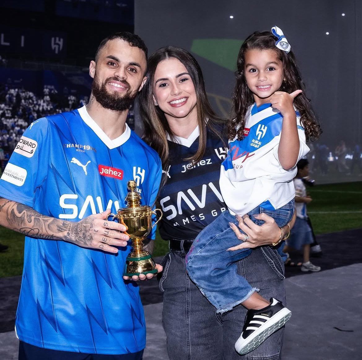 زوجة ميشيل تهنئ الزعيم والهلاليون: حريم عيالنا الوفاء والسنع والأدب