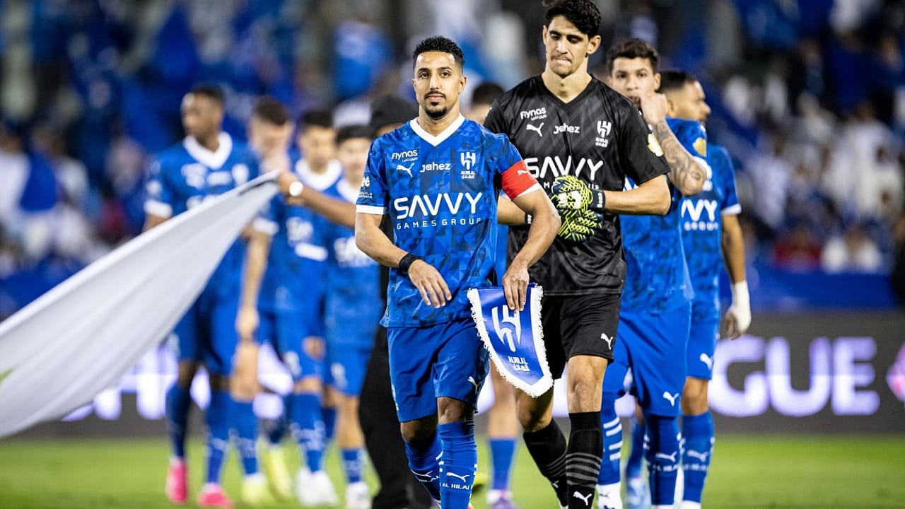 مستشار تسويق: الهلال أصبح ناديا عالميا ويستحق معاملة الكبار في الرعايات .. فيديو