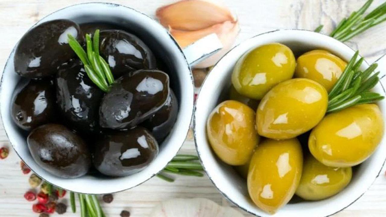 مختصة توضح علاقة تناول الزيتون بزيادة الوزن