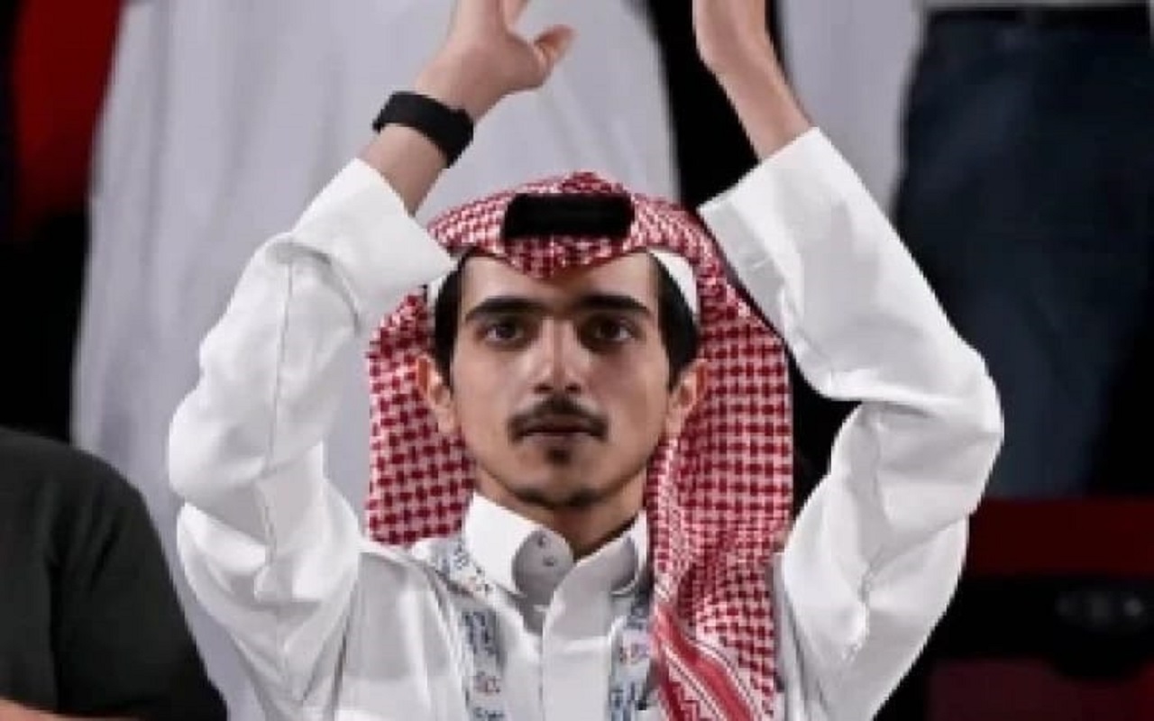 رسالة مؤثرة من المنجم بعد رحيله عن الشباب: &#8220;الله يكتب فيها الخير&#8221;