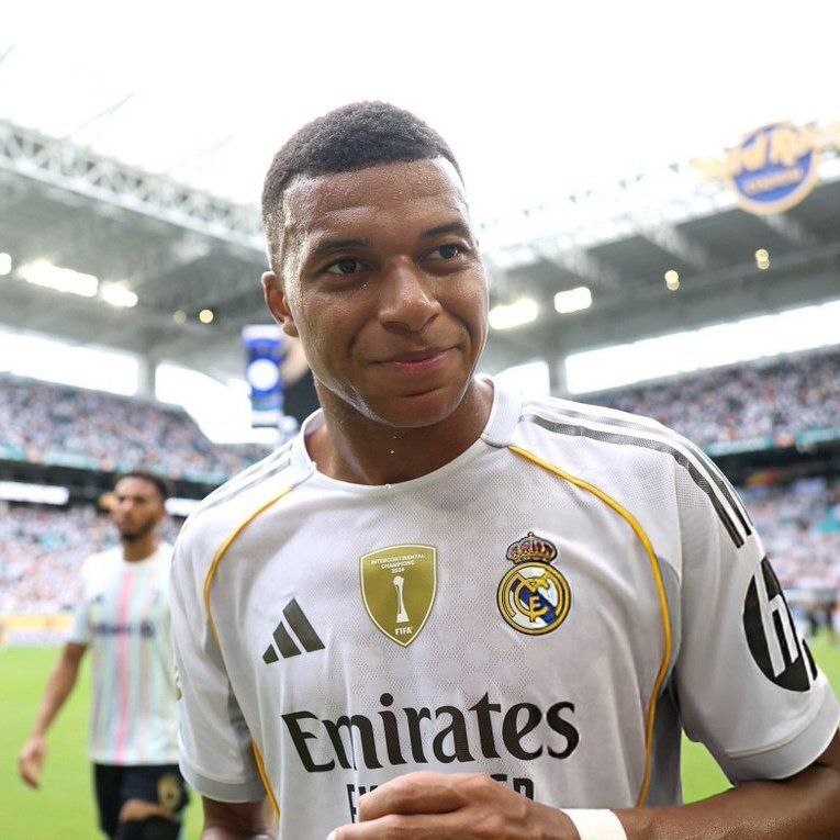 الكشف عن موقف مبابي من المشاركة أمام دورتموند في كأس العالم للأندية