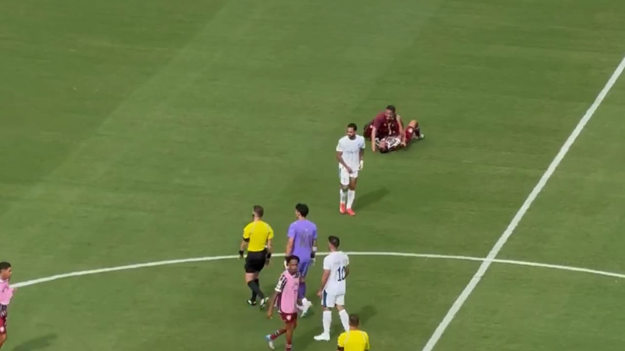 ردة فعل غاضبة من بونو عقب خسارة الهلال أمام فلومينينسي .. فيديو