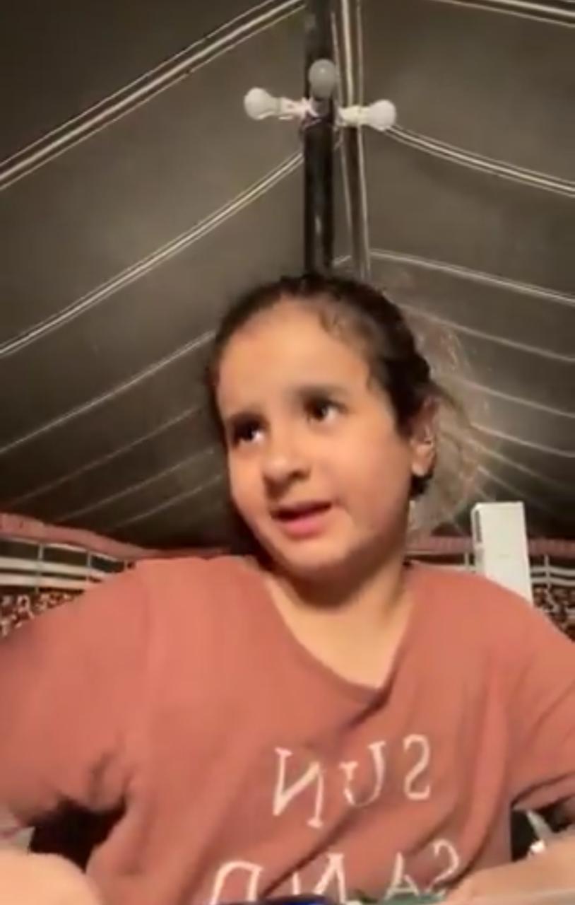 الأميرة الجوهرة بنت عبدالعزيز تخطف الأنظار بحديثها باللهجة الحائلية .. فيديو