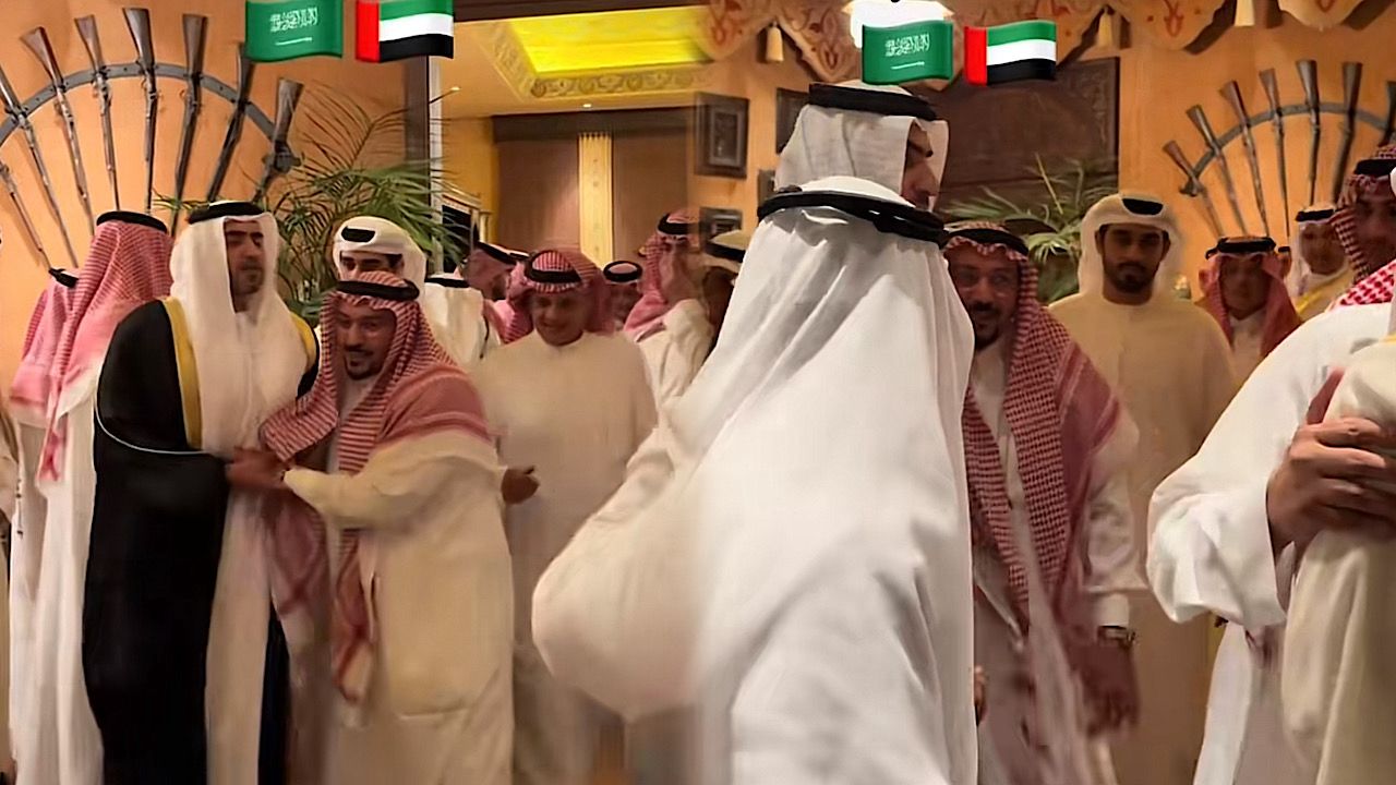 موقف أخوي بين أمير القصيم وسفير الإمارات : “طالع معك لو تحلف&#8221;