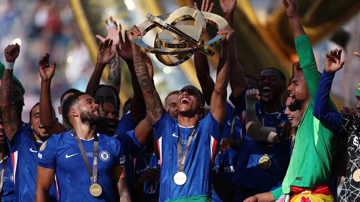 جواو بيدرو من معاناة الطفولة إلى التألق العالمي مع تشيلسي