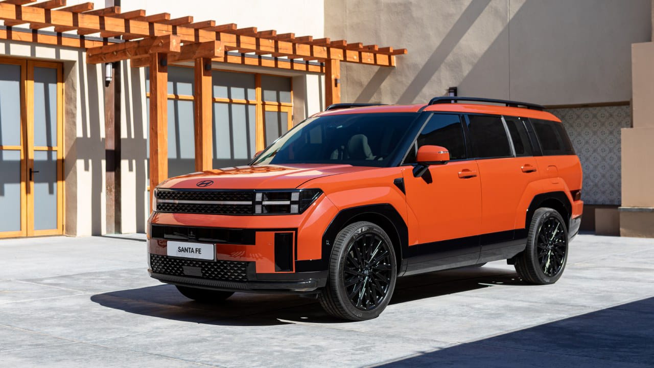 هيونداي سنتافي 2025 تصل المملكة بتصميم جريء ومواصفات فاخرة .. صور